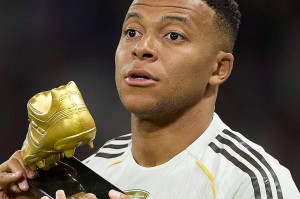 皇冠体育下载-瓦伦西亚训练开放日，今夜复出首秀引欢呼，西甲在即，球队文化再被提及(西班牙瓦伦西亚现状)